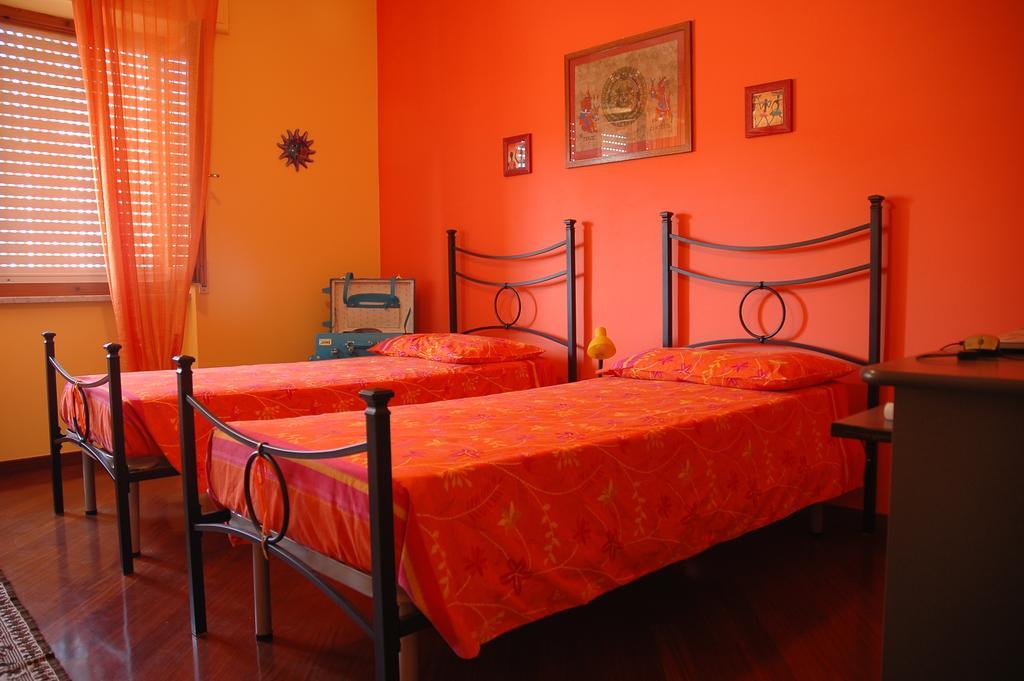 Liana Guest House Alguer Habitación foto